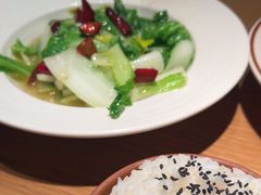 -纳鲁孜·新疆特色餐厅(上海悦荟广场店)