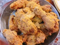 -BHC炸鸡(明洞总店)