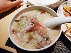 -余欢领鲜火锅(新街口店)