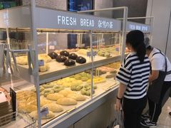 面包甜点陈列柜-奈雪的茶(石厦时代广场店)