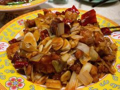 宫保鸡丁-那家小馆•北京菜•烤鸭(中关村店)