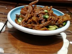 香酥无骨鸭掌-大街小巷民俗酒店(仁和中路店)