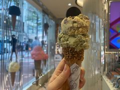 -Venchi (Chocolate & Gelato)