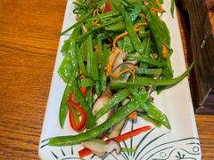 五彩花菇荷兰豆-云海肴·汽锅鸡·云南菜(苏州中心店)