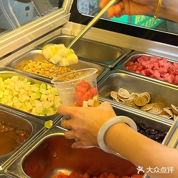 在普宁。。一定要去吃这家烧烤店。。巨好吃。。