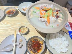 -叁煨蹄花·下饭盐帮菜(人民广场店)