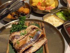 -草家酱蟹炭火烤肉店(珲春南路一店)