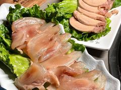 -伴山牛贵州黄牛肉火锅·苗疆非遗艺术餐厅(上海首店)