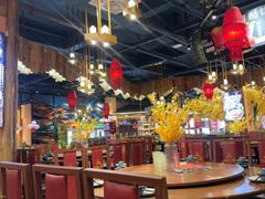 -老滇山寨•云南特色菜•地方菜•民族风情歌舞表演(金碧店)