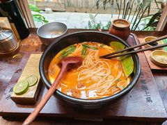 -银米·云南传统过桥米线(双廊黑金冠店)