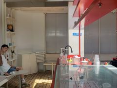 -UNI UNI(环亚凯瑟琳店)