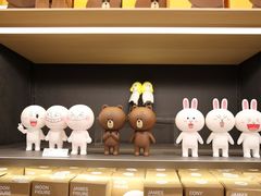 -LINE FRIENDS Garosu-gil Flagship Store