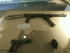 -韩国战争纪念馆