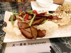 叉烧锅巴脆-天一朴素(武汉大学店)