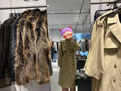 -URBAN REVIVO(欢乐海岸购物中心店)