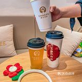 霸王茶姬红色山茶花，与君共品花茶香。