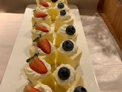 -上海滴水湖皇冠假日酒店