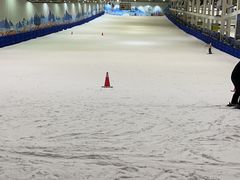 -乔波室内滑雪场