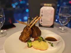 香烤澳洲羊排配土豆泥黑椒汁-佛山恒安瑞士大酒店-天空意大利餐厅(环球国际广场店)