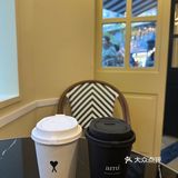 小狐来了｜假装在欧洲[加油]一起喝杯我心里No one的%咖啡吧