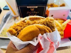 -麦当劳(百荣世贸商城店)
