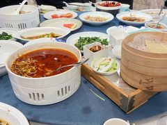 -满江红四季餐厅 · 国家五钻级酒家(新纪元大酒店店)