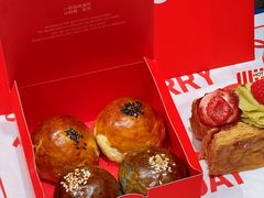 -HOT CRUSH趁热集合·现烤面包(环球港店)