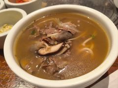-萨拉伯尔(燕莎友谊商城店)