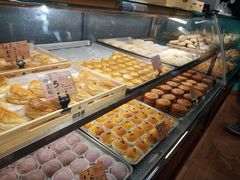 冠生园糕点-吉庆街美食广场