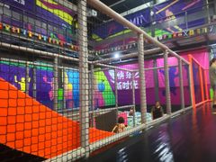 -超人空间竞技场·轰趴团建蹦床主题公园