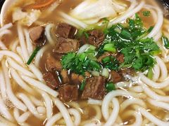 -鑫花溪牛肉米粉(凤凰街创始总店)