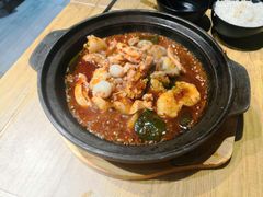 -极有家小鱼小鸡石锅煲(佳兆业店)