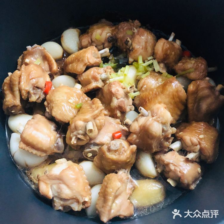 自家厨房做出餐厅味道!20分钟搞定铸铁锅香焖鸡翅中