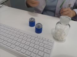 -菩叶脱发白发中心