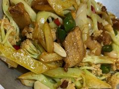 -卢大鲜鱼头捞饭(美利广场店)