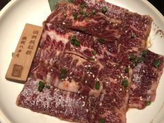 -山川小町·极番烧肉(新地假日广场店)
