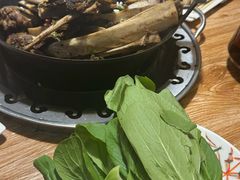 -茸梅路右拐龙虾-农家菜(松江店)