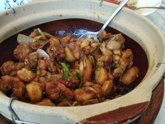 香辣馋嘴牛蛙-漢舍中国菜馆(889广场店)
