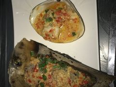 -覃记海鲜美食餐厅