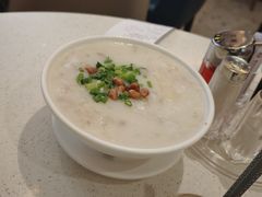 -香港新发烧腊茶餐厅(水围店)