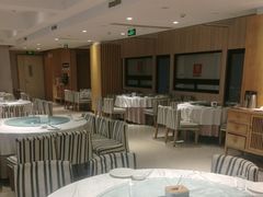 -赶海部落海鲜城(海阳路店)