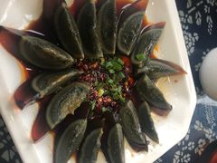 -临江餐馆二楼美食部落
