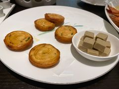 鹅肝酱葱油饼-甄御•海鲜新青岛菜(麦岛店)