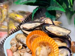 -金滏山·烤肉海鲜火锅自助(襄阳万达店)
