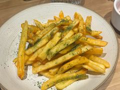 -LESCEDARS Brasserie Bistro香柏树