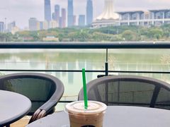 -星巴克(南宁民歌湖店)