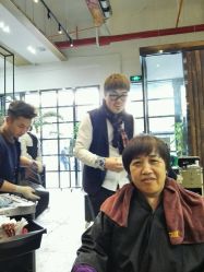 -马克男发时尚店