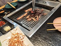 -臻牛烤肉