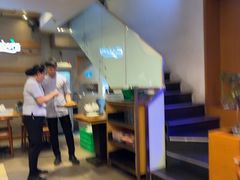 -Hoang Yen Vietnamese Cuisine