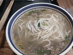 -云阿蛮云南生烫牛肉米线(奉贤路店)